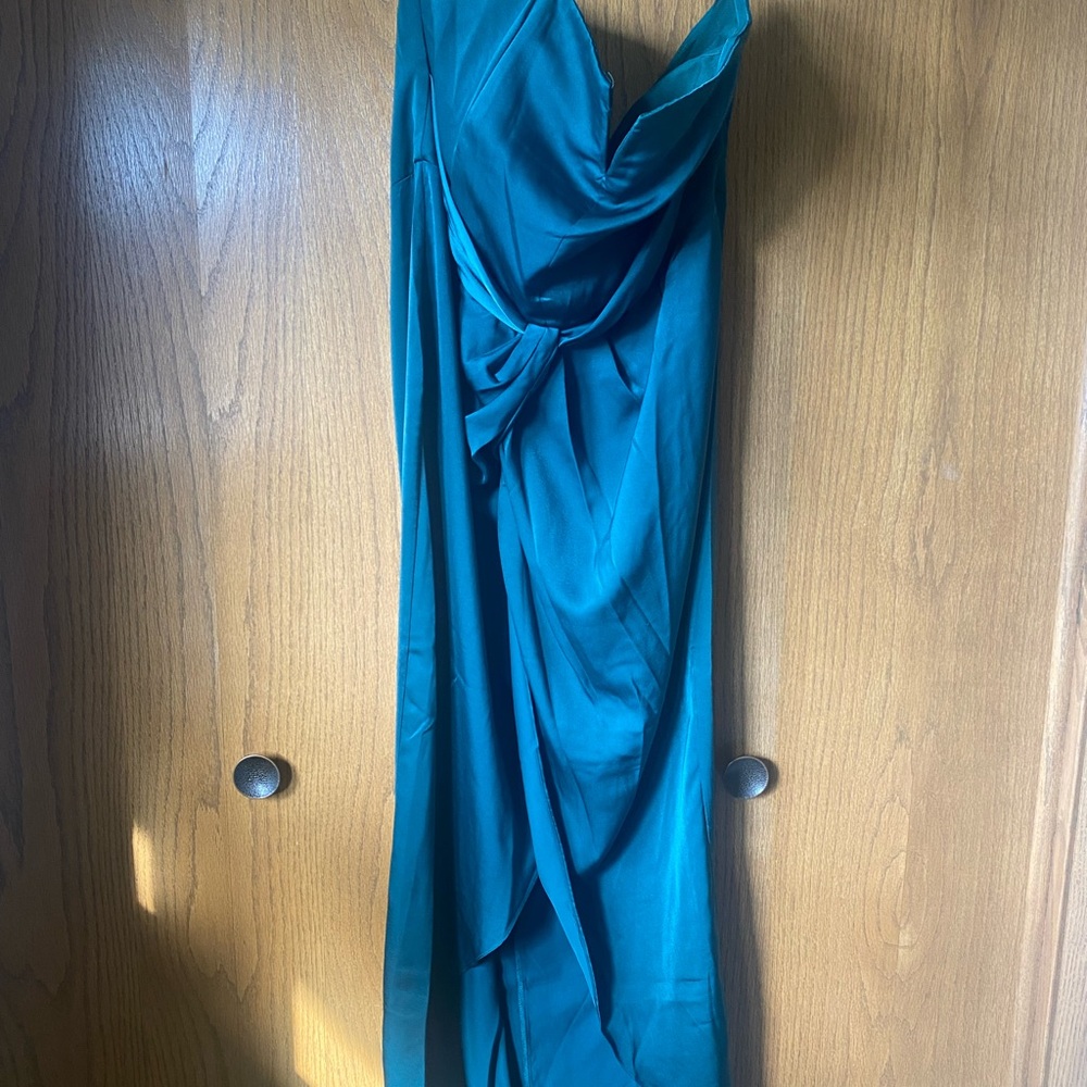 ShowPo Strapless Midi Dress - Emerald